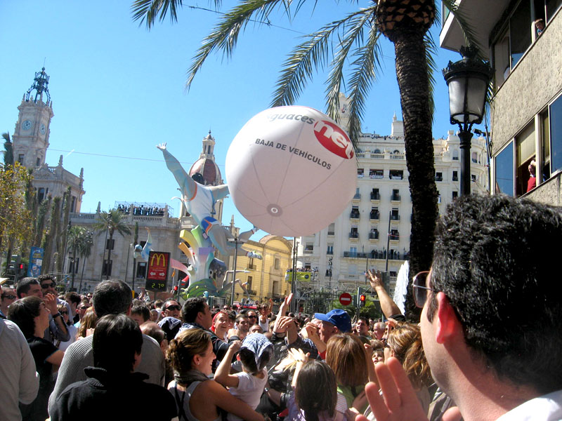 Desguaces.net en la mascletá (Fallas 2011)